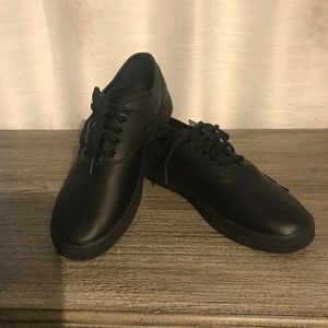 NWT Tred Safe Slip Resistant Shoes, Womens